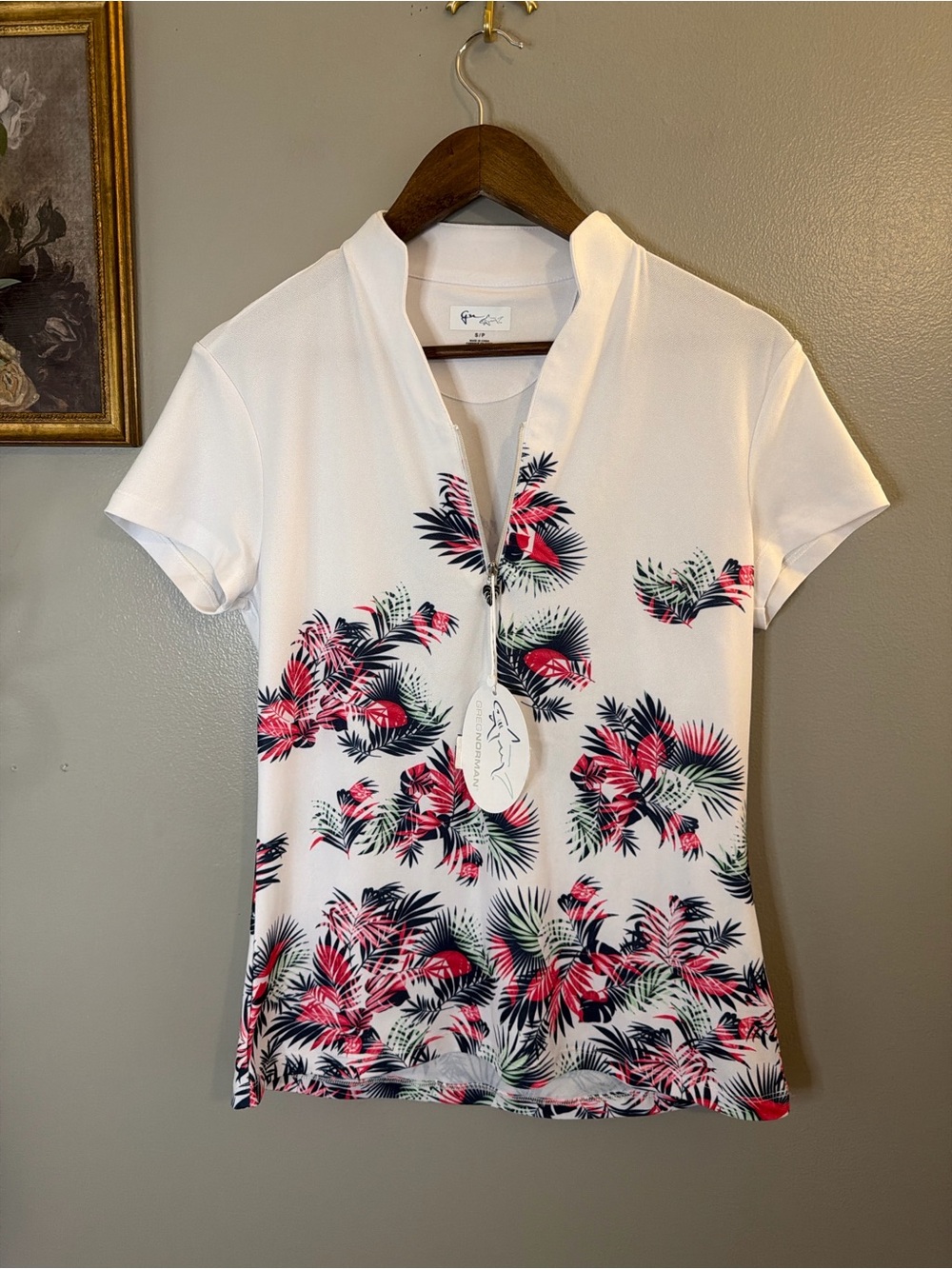 Greg Norman Women’s Performance Golf Polo Shirt NWT Tropical Print Size Small - Picture 2 of 10